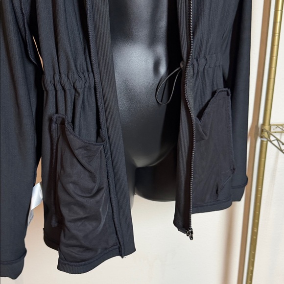 Jacket - Picture 13 of 13